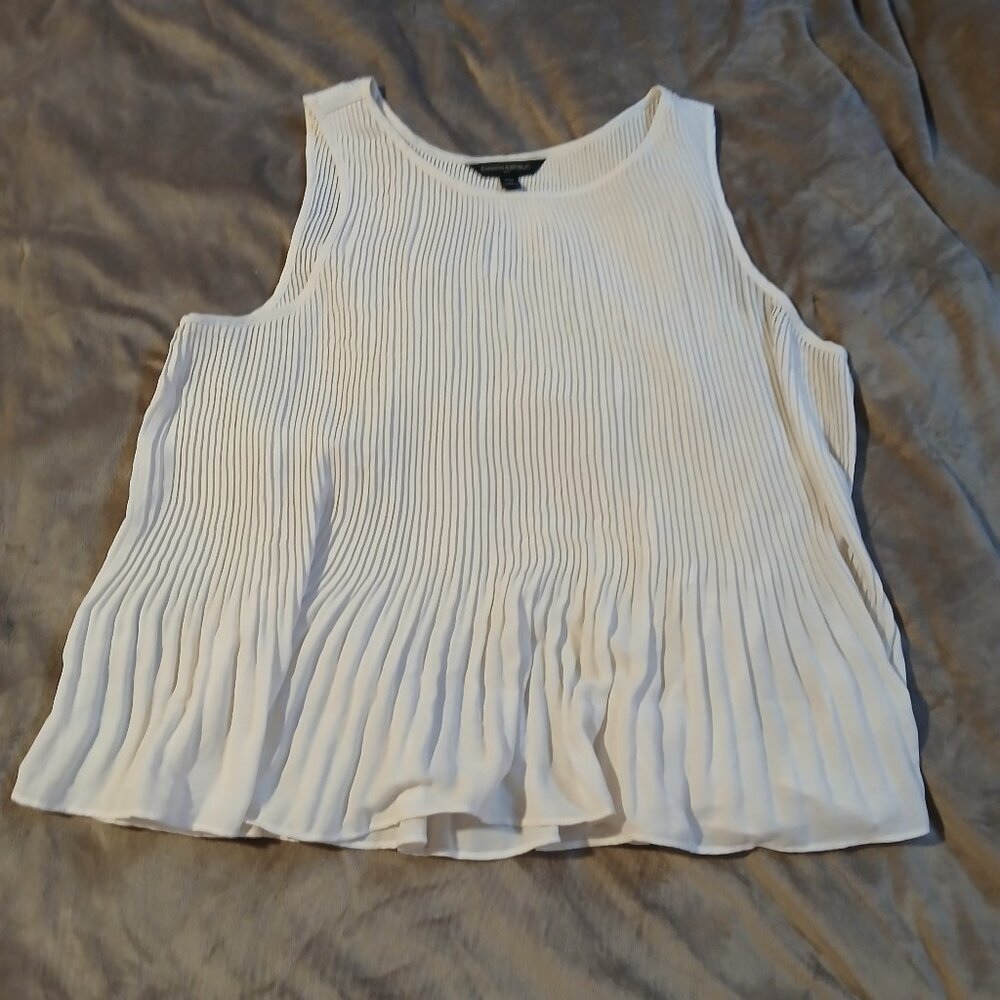 Banana Republic Factory Women's Pleated Sleeveless Blouse Ivory SZ PM
